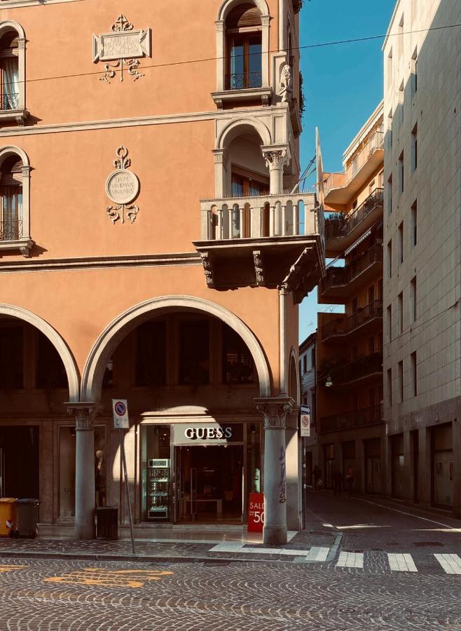 Dimora Del Teatro Hotel Treviso Exterior photo